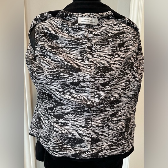 Tahari Arthur S. Levine Blazer Fitted Silhouette Black Women Size 6✨EUC✨ - Picture 14 of 16